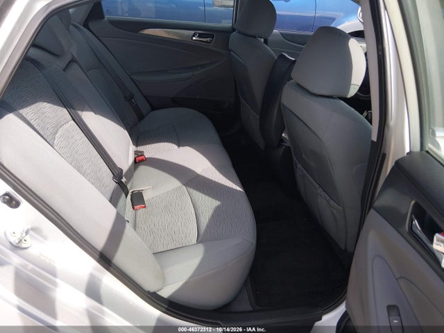 2015 Hyundai Sonata Hybrid მანქანა იყიდება აუქციონზე, vin: KMHEC4A47FA128675, აუქციონის ნომერი: 46372312