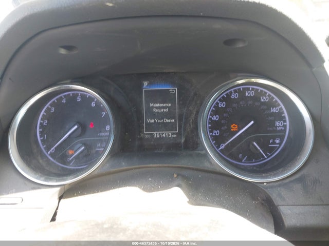 46372435 :رقم المزاد ، 4T1B11HK8KU737861 vin ، 2019 Toyota Camry Le مزاد بيع