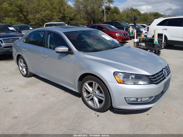 2013 Volkswagen Passat 2.0l Tdi Sel Premium მანქანა იყიდება აუქციონზე, vin: 1VWCN7A33DC108808, აუქციონის ნომერი: 46372573