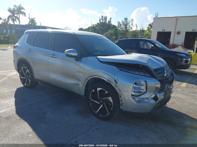2022 Mitsubishi Outlander Es 2.5 2wd მანქანა იყიდება აუქციონზე, vin: JA4J3TA8XNZ025776, აუქციონის ნომერი: 46372629