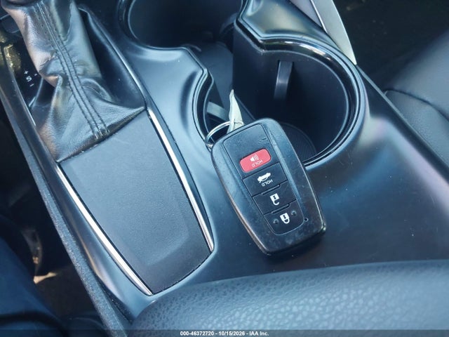 46372720 :رقم المزاد ، 4T1B11HKXKU207228 vin ، 2019 Toyota Camry Se مزاد بيع