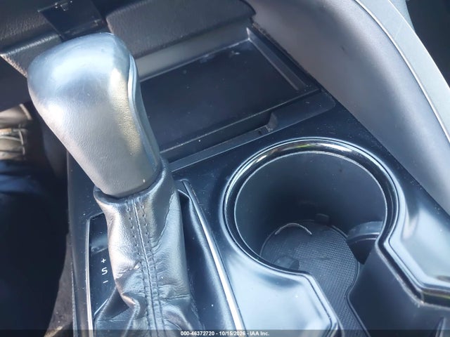 46372720 :رقم المزاد ، 4T1B11HKXKU207228 vin ، 2019 Toyota Camry Se مزاد بيع