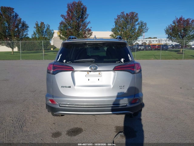 46373203 :رقم المزاد ، JTMRFREV7JD227937 vin ، 2018 Toyota Rav4 Xle مزاد بيع