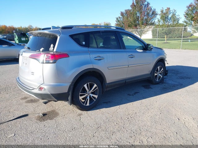46373203 :رقم المزاد ، JTMRFREV7JD227937 vin ، 2018 Toyota Rav4 Xle مزاد بيع