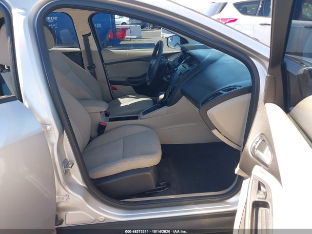 Ford FOCUS SE 2016 1FADP3F25GL241994 Image 5