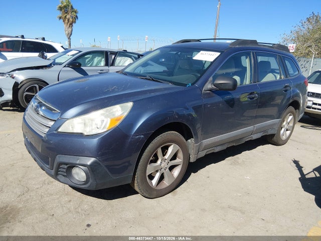 Subaru Outback 2.5i 2014 4S4BRBAC5E3203826 Image 2