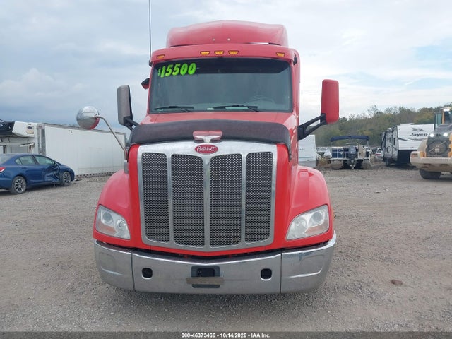 Продаж на аукціоні авто 2017 Peterbilt 579, vin: 1XPBDP9XXHD434077, номер лоту: 46373466