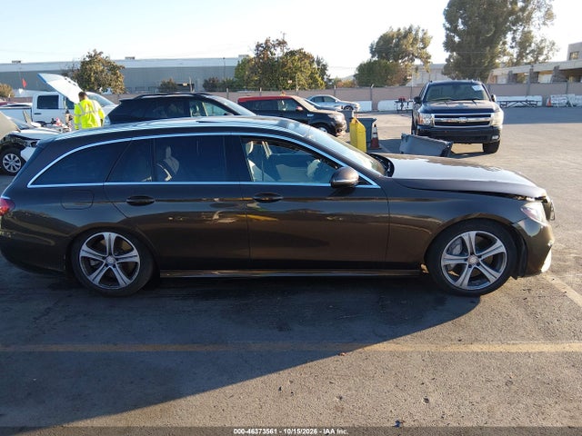 WDDZH6GB9HA164675 Mercedes-Benz E 400 4matic