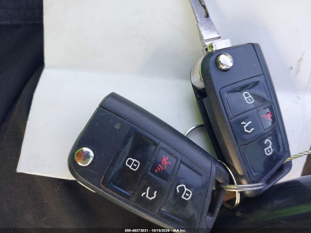 3VWC17AU6FM505841 Volkswagen Golf Sportwagen Tsi S 4-door