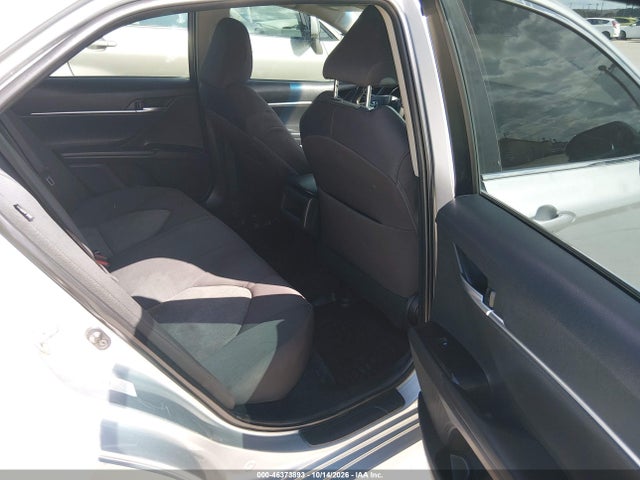 Продажа на аукционе авто 2018 Toyota Camry Le, vin: 4T1B11HK0JU074283, номер лота: 46373893