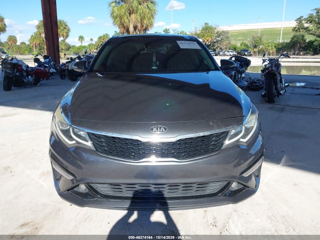 2019 Kia Optima S მანქანა იყიდება აუქციონზე, vin: 5XXGT4L39KG288931, აუქციონის ნომერი: 46374164