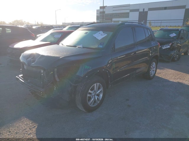 46374237 :رقم المزاد ، WVGAV7AX3HK018319 vin ، 2017 Volkswagen Tiguan 2.0t/2.0t S مزاد بيع