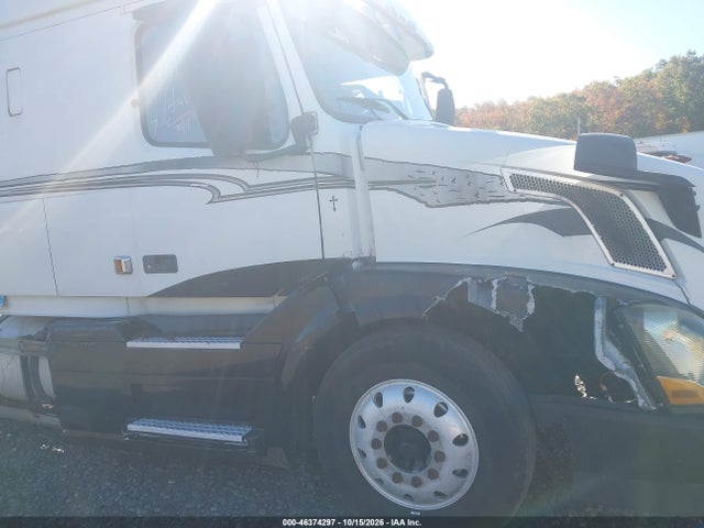 2005 Volvo Vn Vnl მანქანა იყიდება აუქციონზე, vin: 4V4NC9TJ35N370542, აუქციონის ნომერი: 46374297