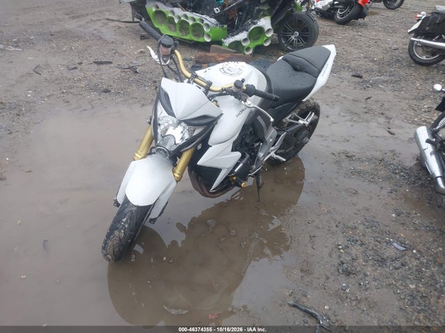 46374355 :رقم المزاد ، ZDCSC601XDF210273 vin ، 2013 Honda Cb1000 R مزاد بيع