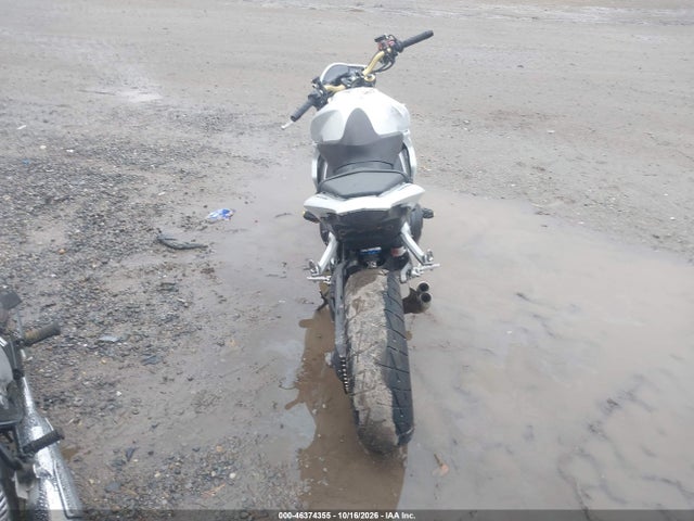 46374355 :رقم المزاد ، ZDCSC601XDF210273 vin ، 2013 Honda Cb1000 R مزاد بيع