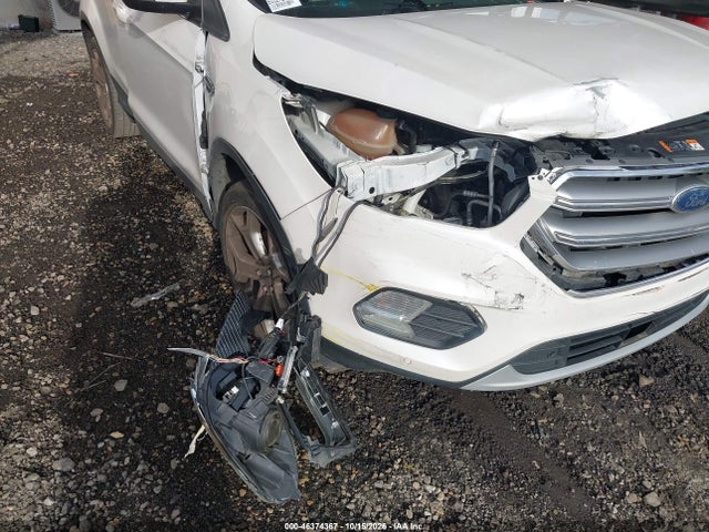 Продажа на аукционе авто 2017 Ford Escape Titanium, vin: 1FMCU9J97HUB34801, номер лота: 46374367
