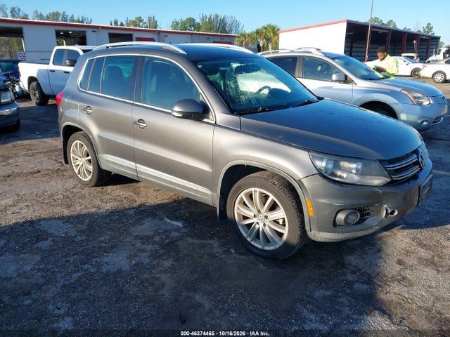 2013 Volkswagen Tiguan Se მანქანა იყიდება აუქციონზე, vin: WVGBV3AX9DW608489, აუქციონის ნომერი: 46374465