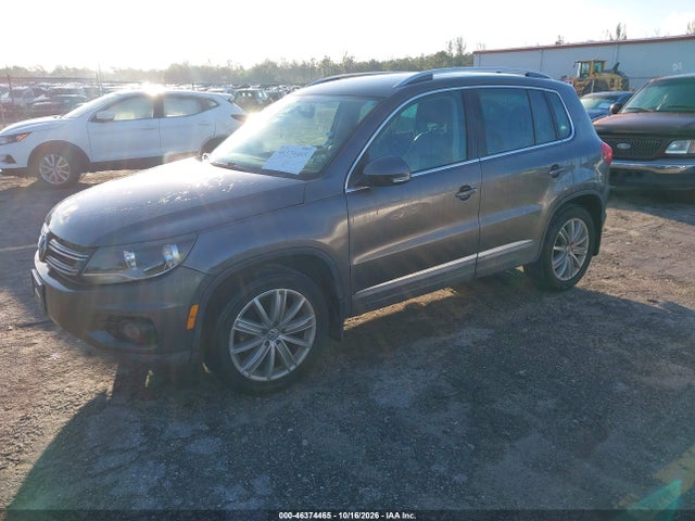 2013 Volkswagen Tiguan Se მანქანა იყიდება აუქციონზე, vin: WVGBV3AX9DW608489, აუქციონის ნომერი: 46374465