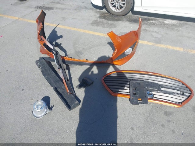 46374566 :رقم المزاد ، KMHTC6AE2DU117624 vin ، 2013 Hyundai Veloster Turbo W/black مزاد بيع