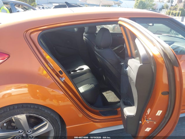 46374566 :رقم المزاد ، KMHTC6AE2DU117624 vin ، 2013 Hyundai Veloster Turbo W/black مزاد بيع