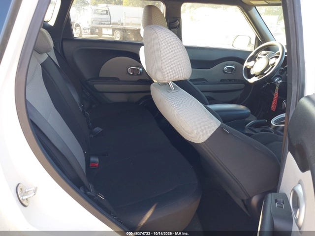 Продаж на аукціоні авто 2018 Kia Soul, vin: KNDJN2A29J7592329, номер лоту: 46374733