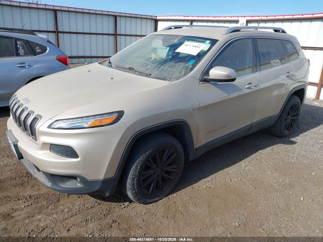 Jeep Cherokee Latitude 2014 1C4PJMCS3EW295955 Image 2