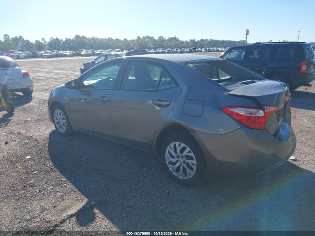 46375080 :رقم المزاد ، 5YFBURHE6JP743254 vin ، 2018 Toyota Corolla Le مزاد بيع