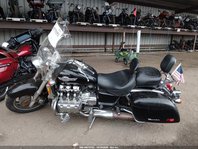 46375152 :رقم المزاد ، 1HFSC3436XA200624 vin ، 1999 Honda Gl1500 Ct مزاد بيع