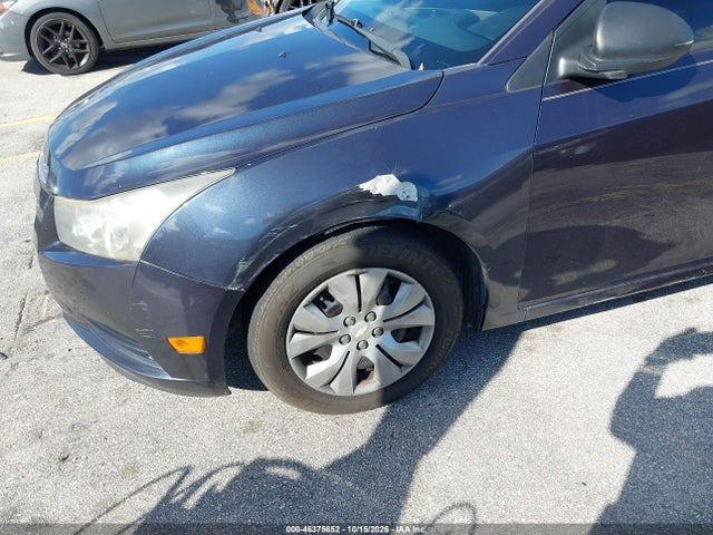 46375652 :رقم المزاد ، 1G1PA5SG0E7228686 vin ، 2014 Chevrolet Cruze Ls Auto مزاد بيع