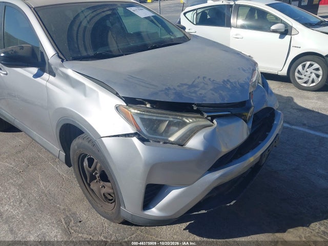 2T3ZFREV7HW374241 Toyota RAV4 LE