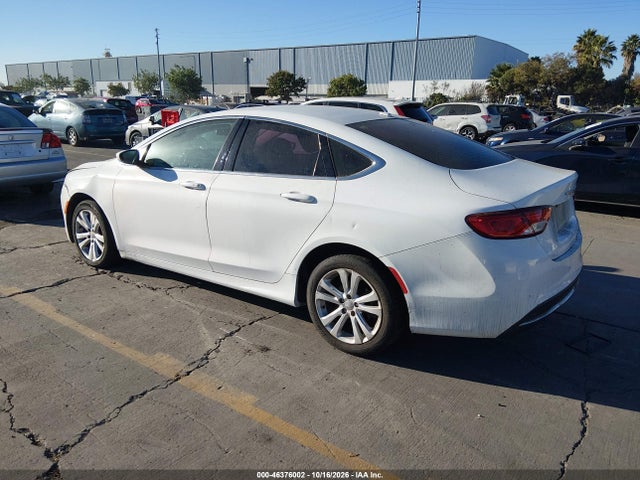 Chrysler 200 Limited 2015 1C3CCCAB6FN633561 Image 3