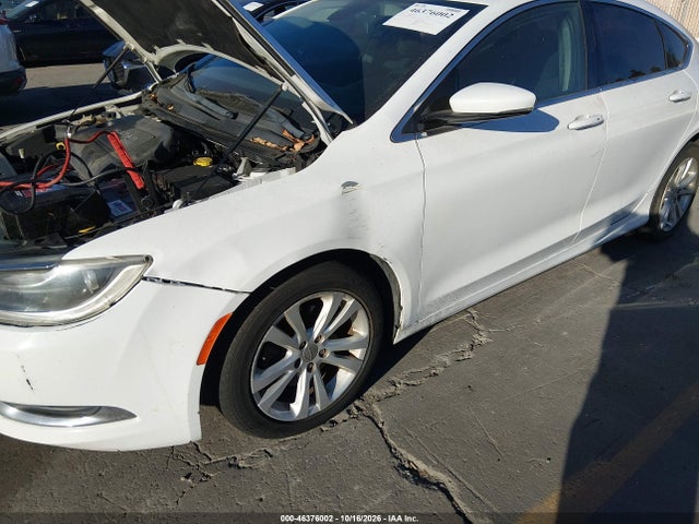 Chrysler 200 Limited 2015 1C3CCCAB6FN633561 Image 6
