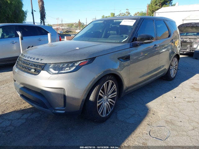 46376118 :رقم المزاد ، SALRTBBV2HA016833 vin ، 2017 Land Rover Discovery First Edition مزاد بيع