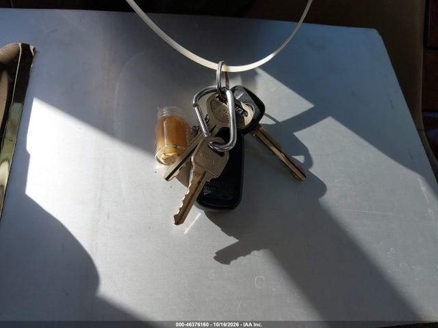 46376160 :رقم المزاد ، 1NXBR32E83Z057256 vin ، 2003 Toyota Corolla Le مزاد بيع