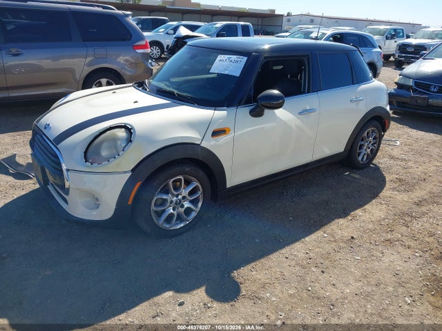 46376207 :رقم المزاد ، WMWXU1C5XH2E18436 vin ، 2017 Mini Hardtop Cooper مزاد بيع