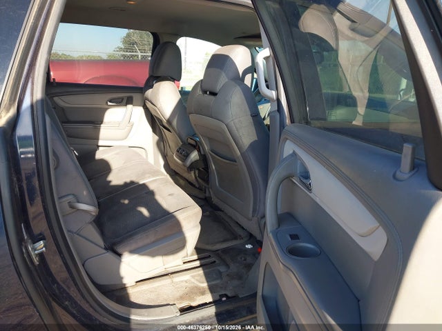 46376250 :رقم المزاد ، 1GNKRFED3FJ322106 vin ، 2015 Chevrolet Traverse Ls مزاد بيع