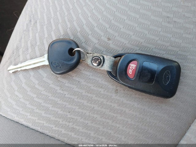 5NPDH4AE5EH475911 Hyundai ELANTRA SE