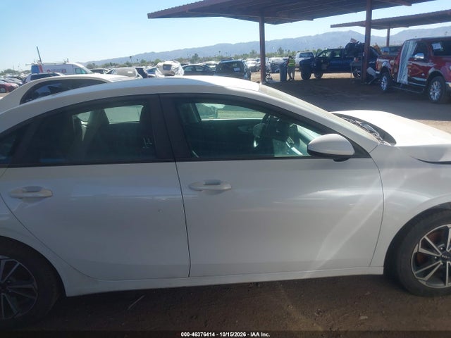 KIA Forte Lxs 2022 3KPF24AD1NE482019 Image 13