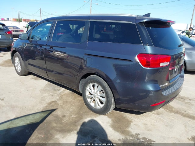KIA SEDONA LX 2016 KNDMB5C1XG6114317 Image 3