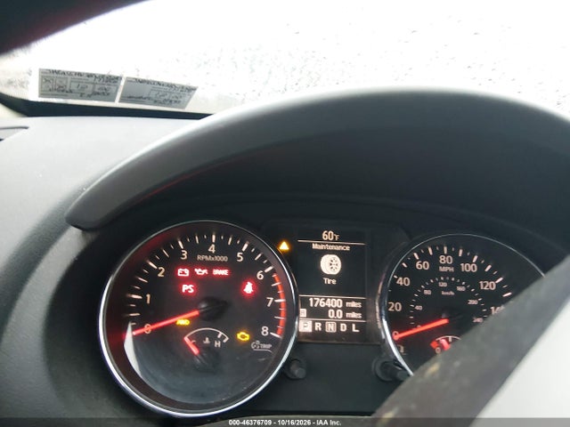 46376709 :رقم المزاد ، JN8AS5MV3BW306230 vin ، 2011 Nissan Rogue S مزاد بيع