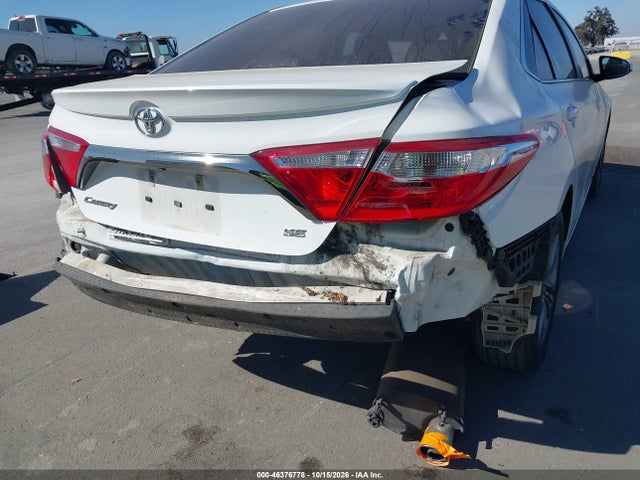 46376778 :رقم المزاد ، 4T1BF1FK4HU750989 vin ، 2017 Toyota Camry Se مزاد بيع