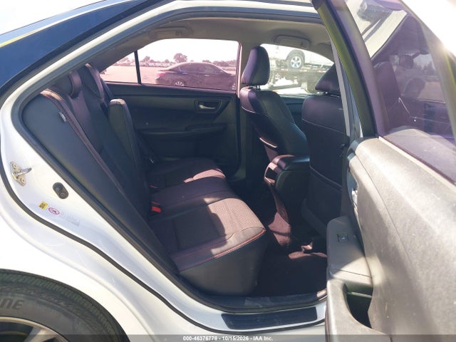 46376778 :رقم المزاد ، 4T1BF1FK4HU750989 vin ، 2017 Toyota Camry Se مزاد بيع