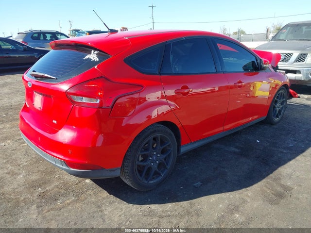 Ford FOCUS SE 2016 1FADP3K22GL340505 Image 4