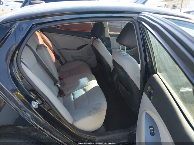 Продажа на аукционе авто 2015 Kia Optima Lx, vin: 5XXGM4A70FG477346, номер лота: 46376859