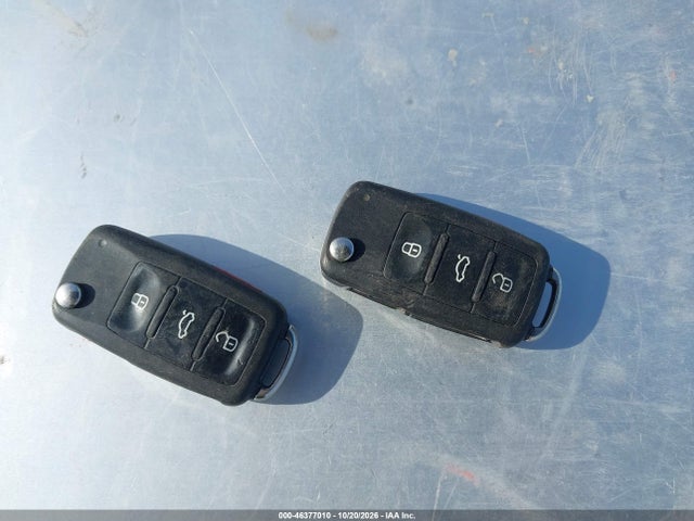 WVGBV7AX9GW533644 Volkswagen TIGUAN S