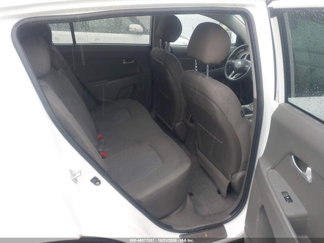 KIA Sportage Lx 2014 KNDPBCAC1E7559610 Image 8