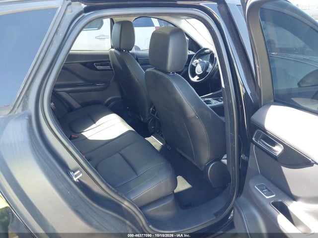 Jaguar F-pace 25t Premium 2018 SADCJ2FX0JA268377 Image 8