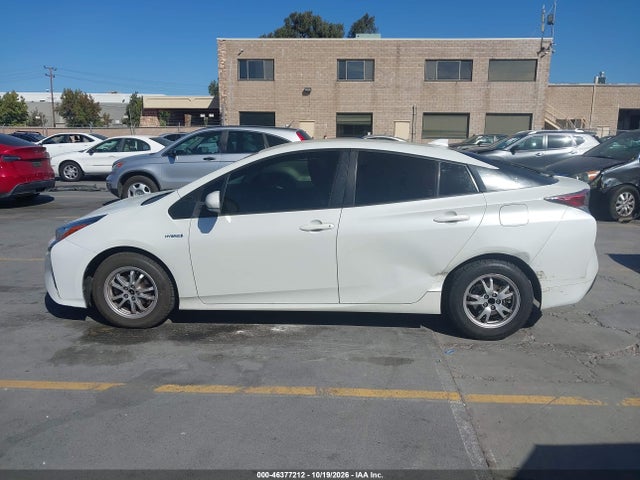 Продаж на аукціоні авто 2017 Toyota Prius Two, vin: JTDKBRFU4H3030565, номер лоту: 46377212