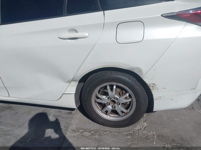 Продаж на аукціоні авто 2017 Toyota Prius Two, vin: JTDKBRFU4H3030565, номер лоту: 46377212