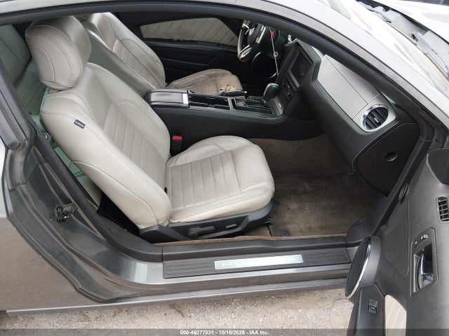 46377531 :رقم المزاد ، 1ZVBP8AM7E5231358 vin ، 2014 Ford Mustang V6 Premium مزاد بيع